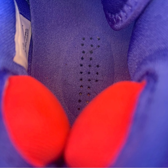 Nike Lebron 19 Low Basketball Shoe - Picture 6 of 9